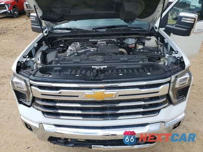 Zdjęcie 12 z 13 samochodu: 2024 CHEVROLET SILVERADO K3500 LTZ VIN:1GC4YUEY5RF338553 - miniatura