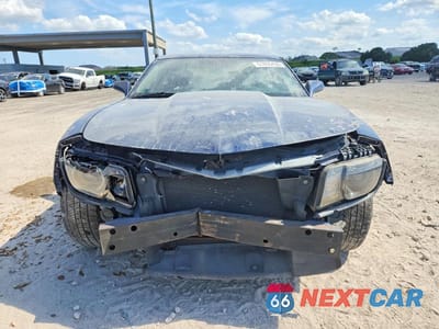 Piąte zdjęcie samochodu w środku: 2011 CHEVROLET CAMARO LT VIN:2G1FC1ED0B9142353 - miniatura