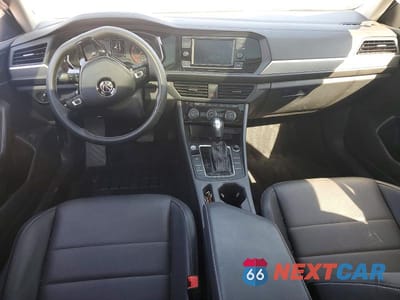 Zdjęcie 8 z 11 samochodu: 2021 VOLKSWAGEN JETTA S VIN:3VWC57BU1MM070887 - miniatura