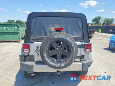Zdjęcie 6 z 12 samochodu: 2013 JEEP WRANGLER UNLIMITED SPORT VIN:1C4HJWDG3DL591052 - miniatura