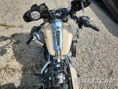 Zdjęcie 6 z 9 samochodu: 2014 HARLEY-DAVIDSON FLHXS STREET GLIDE SPECIAL VIN:1HD1KRM18EB708657 - miniatura