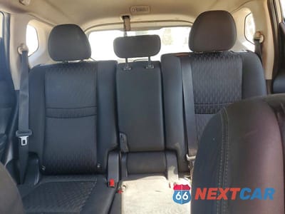 Zdjęcie 10 z 13 samochodu: 2018 NISSAN ROGUE S VIN:KNMAT2MV3JP562299 - miniatura