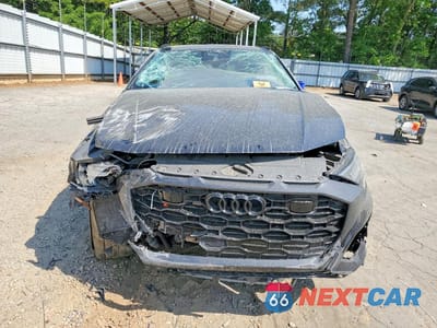 Piąte zdjęcie samochodu w środku: 2021 AUDI RS Q8 VIN:WU1ARAF19MD041907 - miniatura