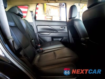 Zdjęcie 11 z 13 samochodu: 2015 MITSUBISHI OUTLANDER SE VIN:JA4AZ3A31FZ002536 - miniatura