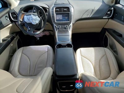 Zdjęcie 8 z 14 samochodu: 2020 LINCOLN NAUTILUS RESERVE VIN:2LMPJ8KP2LBL03465 - miniatura