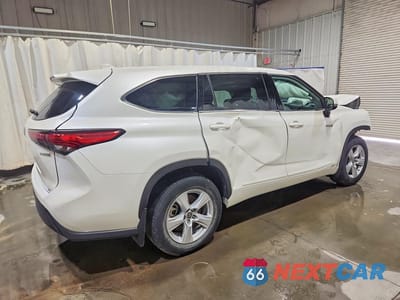 Trzecie zdjęcie samochodu z tyłu: 2021 TOYOTA HIGHLANDER HYBRID LE VIN:5TDBBRCH2MS530093 - miniatura