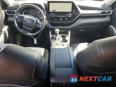 Zdjęcie 8 z 13 samochodu: 2024 TOYOTA HIGHLANDER XLE VIN:5TDKDRBH8RS568852 - miniatura