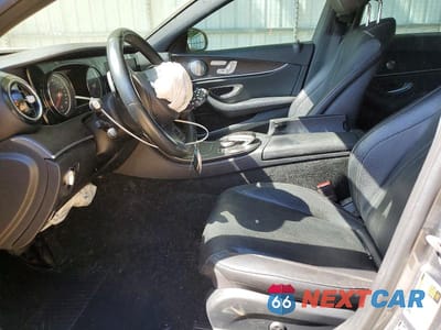 Zdjęcie 7 z 12 samochodu: 2018 MERCEDES-BENZ E 300 VIN:WDDZF4JB9JA366943 - miniatura