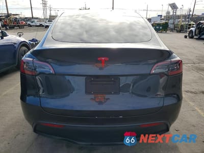 Zdjęcie 6 z 12 samochodu: 2025 TESLA MODEL Y VIN:7SAYGDED5SF249158 - miniatura