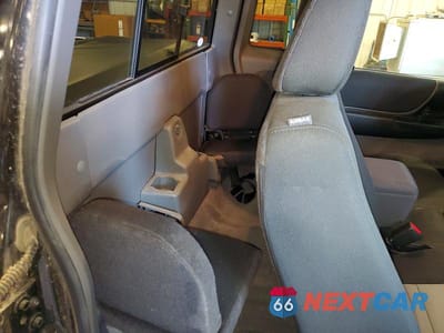 Zdjęcie 10 z 13 samochodu: 2011 FORD RANGER SUPER CAB VIN:1FTLR4FE5BPA93279 - miniatura
