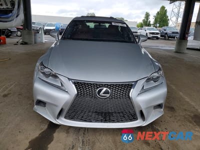 Piąte zdjęcie samochodu w środku: 2016 LEXUS IS 200T BASE VIN:JTHBA1D25G5023017 - miniatura