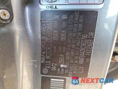 Zdjęcie 12 z 12 samochodu: 2012 KIA FORTE EX VIN:KNAFU4A2XC5632790 - miniatura