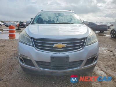 Piąte zdjęcie samochodu w środku: 2017 CHEVROLET TRAVERSE LT VIN:1GNKRGKD2HJ327939 - miniatura