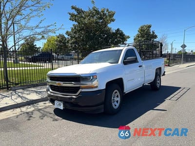 Drugie zdjęcie samochodu z przodu: 2018 CHEVROLET SILVERADO C1500 VIN:1GCNCNEC9JZ240397 - miniatura