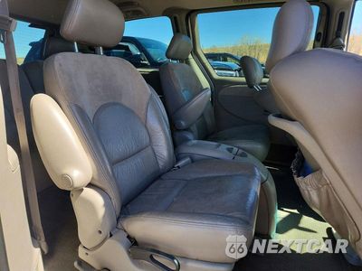 Zdjęcie 11 z 14 samochodu: 2003 CHRYSLER TOWN & COUNTRY LIMITED VIN:2C8GP64L43R262145 - miniatura