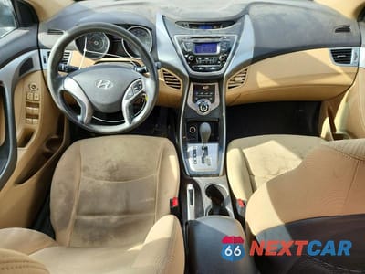 Zdjęcie 8 z 13 samochodu: 2013 HYUNDAI ELANTRA GLS VIN:KMHDH4AEXDU704275 - miniatura