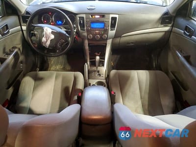 Zdjęcie 8 z 13 samochodu: 2009 HYUNDAI SONATA GLS VIN:5NPET46C99H559472 - miniatura