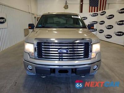 Piąte zdjęcie samochodu w środku: 2010 FORD F150 SUPERCREW VIN:1FTFW1EV7AFC43631 - miniatura