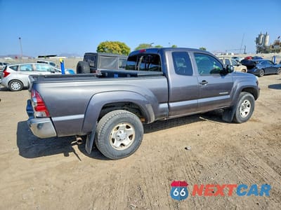 Trzecie zdjęcie samochodu z tyłu: 2013 TOYOTA TACOMA ACCESS CAB VIN:5TFUX4EN8DX018302 - miniatura