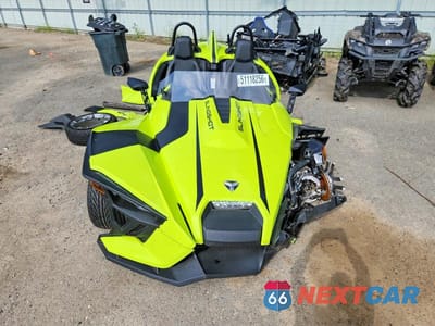 Piąte zdjęcie samochodu w środku: 2023 POLARIS SLINGSHOT SL VIN:57XAAPHD9P8159460 - miniatura