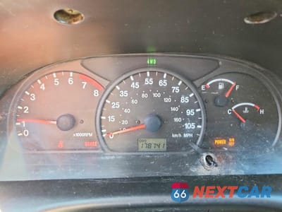 Zdjęcie 9 z 13 samochodu: 2000 CHEVROLET TRACKER VIN:2CNBJ13C2Y6938596 - miniatura