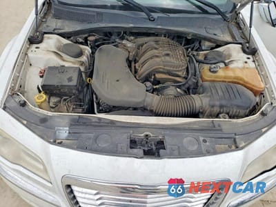 Zdjęcie 11 z 12 samochodu: 2012 CHRYSLER 300 LIMITED VIN:2C3CCACG7CH182125 - miniatura