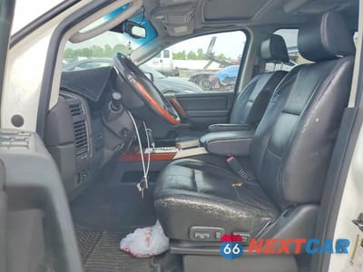 Zdjęcie 7 z 13 samochodu: 2005 INFINITI QX56 BASE VIN:5N3AA08C25N813031 - miniatura
