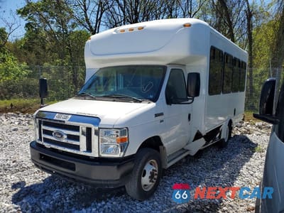 Drugie zdjęcie samochodu z przodu: 2015 FORD ECONOLINE E350 SUPER DUTY CUTAWAY VAN VIN:1FDEE3FL9FDA17581 - miniatura