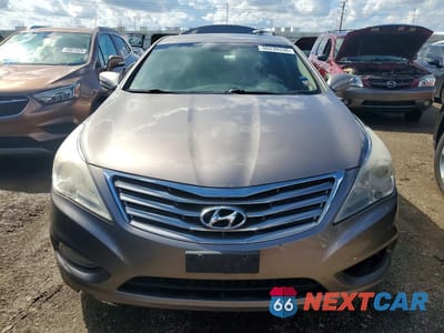 Piąte zdjęcie samochodu w środku: 2012 HYUNDAI AZERA BASE VIN:KMHFG4JG8CA139862 - miniatura