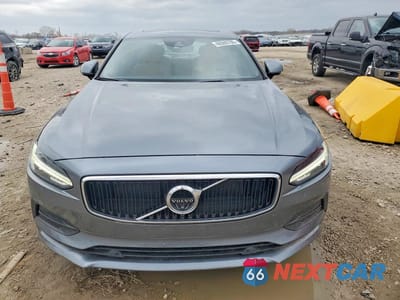 Piąte zdjęcie samochodu w środku: 2017 VOLVO S90 T6 MOMENTUM VIN:YV1A22MK9H1015697 - miniatura