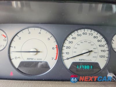 Zdjęcie 9 z 14 samochodu: 2003 JEEP GRAND CHEROKEE LIMITED VIN:1J4GW58J83C568582 - miniatura