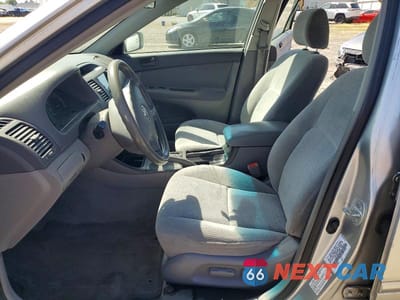 Zdjęcie 7 z 12 samochodu: 2003 TOYOTA CAMRY LE VIN:4T1BE32K83U732069 - miniatura
