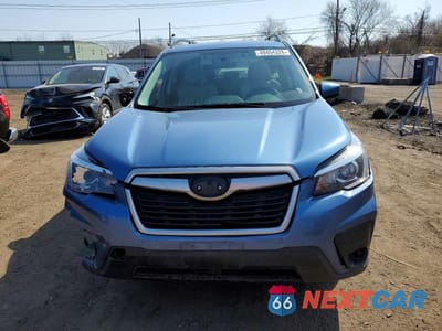 Piąte zdjęcie samochodu w środku: 2019 SUBARU FORESTER PREMIUM VIN:JF2SKAGC0KH514316 - miniatura