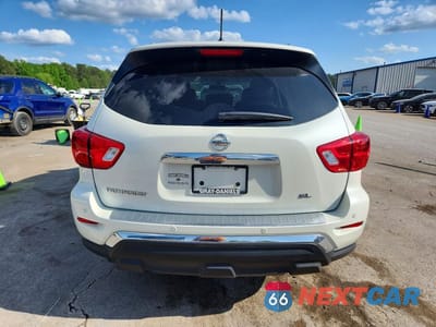 Zdjęcie 6 z 14 samochodu: 2018 NISSAN PATHFINDER SL VIN:5N1DR2MN4JC672745 - miniatura