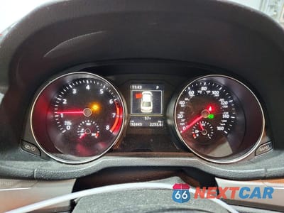 Zdjęcie 9 z 12 samochodu: 2019 VOLKSWAGEN PASSAT WOLFSBURG VIN:1VWLA7A31KC006013 - miniatura