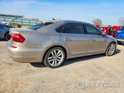 Trzecie zdjęcie samochodu z tyłu: 2016 VOLKSWAGEN PASSAT SEL VIN:1VWCT7A34GC025799 - miniatura