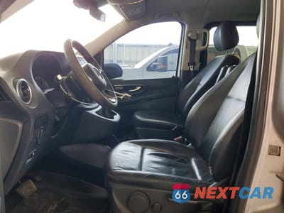 Zdjęcie 7 z 12 samochodu: 2016 MERCEDES-BENZ METRIS VIN:WD4PG2EE0G3096964 - miniatura