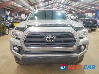 Piąte zdjęcie samochodu w środku: 2016 TOYOTA TACOMA SR5 VIN:5TFRX5GN0GX064672 - miniatura