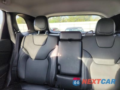 Zdjęcie 10 z 13 samochodu: 2019 JEEP CHEROKEE LIMITED VIN:1C4PJMDX6KD491468 - miniatura