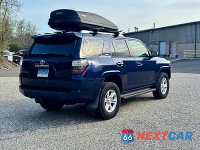Czwarte zdjęcie samochodu z boku: 2014 TOYOTA 4RUNNER SR5 VIN:JTEBU5JR7E5175584 - miniatura