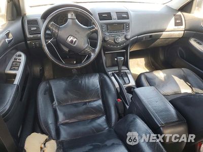 Zdjęcie 8 z 12 samochodu: 2003 HONDA ACCORD EX VIN:1HGCM66573A011357 - miniatura