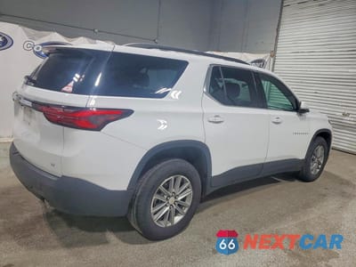 Trzecie zdjęcie samochodu z tyłu: 2023 CHEVROLET TRAVERSE LT VIN:1GNEVGKW8PJ165694 - miniatura