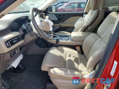 Zdjęcie 7 z 12 samochodu: 2020 LINCOLN AVIATOR RESERVE VIN:5LM5J7XC7LGL09111 - miniatura