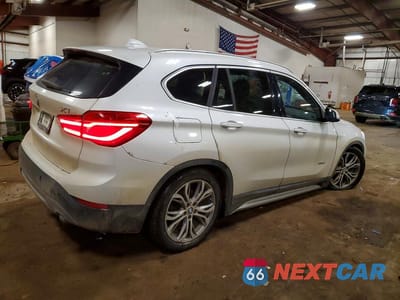Trzecie zdjęcie samochodu z tyłu: 2016 BMW X1 XDRIVE28I VIN:WBXHT3C31G5E50423 - miniatura