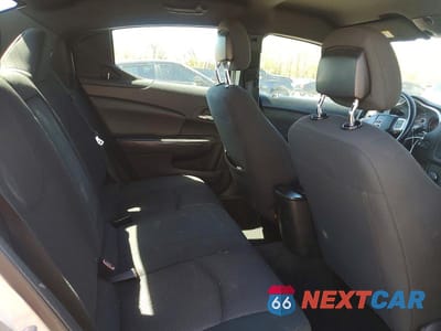 Zdjęcie 10 z 12 samochodu: 2011 DODGE AVENGER MAINSTREET VIN:1B3BD1FB7BN559189 - miniatura