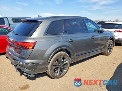 Trzecie zdjęcie samochodu z tyłu: 2025 AUDI Q7 PREMIUM PLUS VIN:WA1LVBF79SD020428 - miniatura