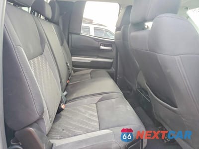 Zdjęcie 10 z 13 samochodu: 2018 TOYOTA TUNDRA SR5 VIN:5TFUY5F14JX732180 - miniatura