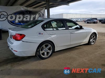 Trzecie zdjęcie samochodu z tyłu: 2015 BMW 320 I VIN:WBA3B1C57FK136110 - miniatura