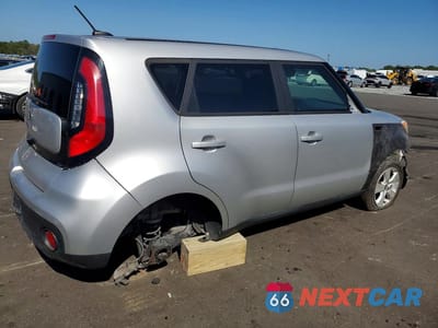 Trzecie zdjęcie samochodu z tyłu: 2017 KIA SOUL VIN:KNDJN2A23H7431355 - miniatura