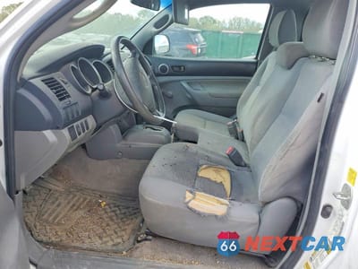 Zdjęcie 7 z 11 samochodu: 2011 TOYOTA TACOMA BASE VIN:5TFNX4CN2BX004710 - miniatura